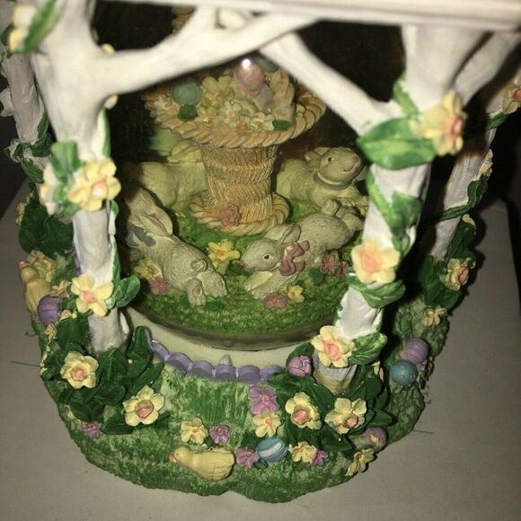 Avon 2003 Spring Easter Bunny Water Globe w/ Original Packaging - Picture 2 of 11
